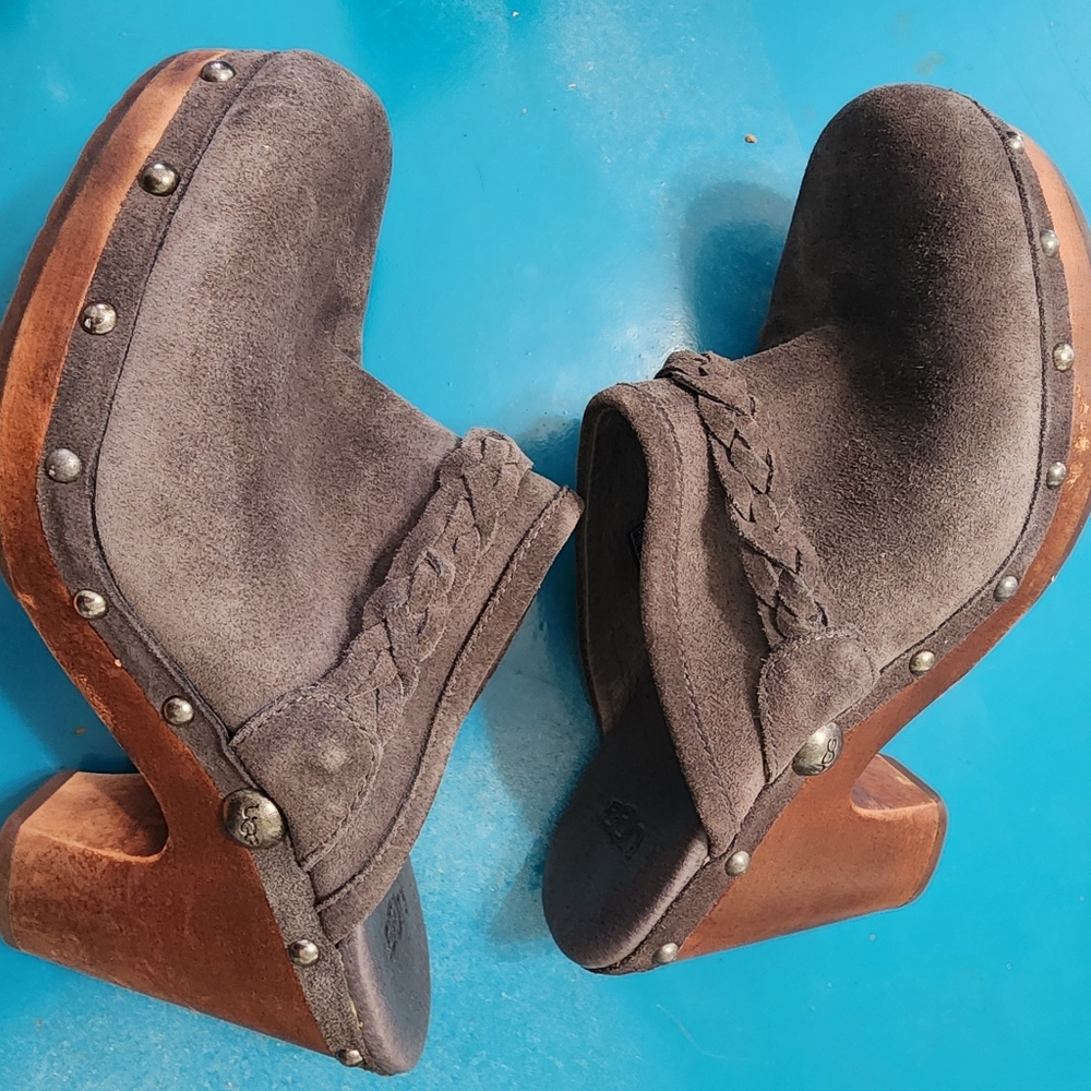 Ugg Clogs Kaylee Grey Suede Size 7